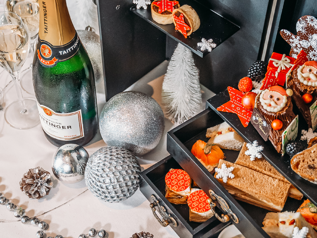 festive-high-tea-with-champagne-close-up