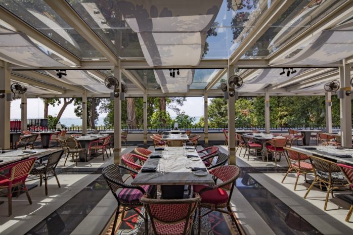 kweezeen-outdoor-terrace